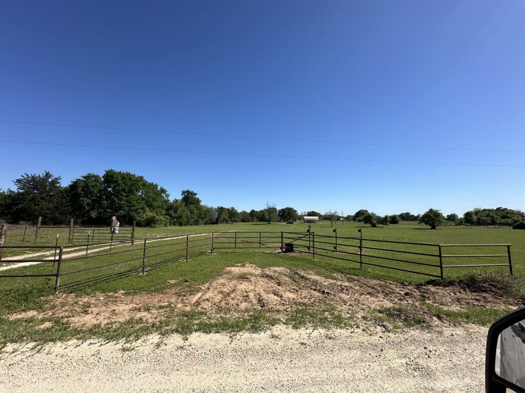 Custom Entrance, Gate, and Sliding Gate Opener in Calvert tx