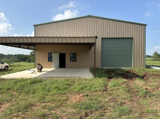Two Story Barndo In Bremond Tx